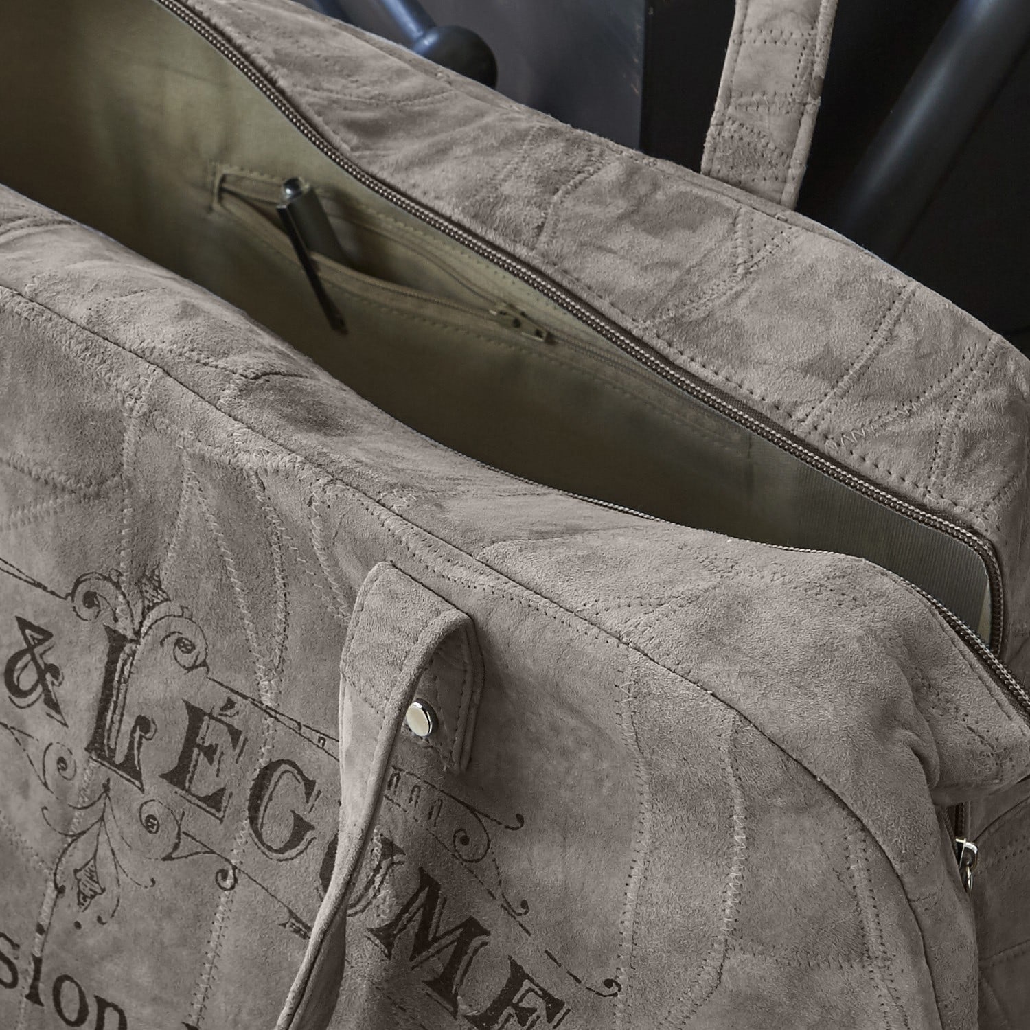 Tas Belvis