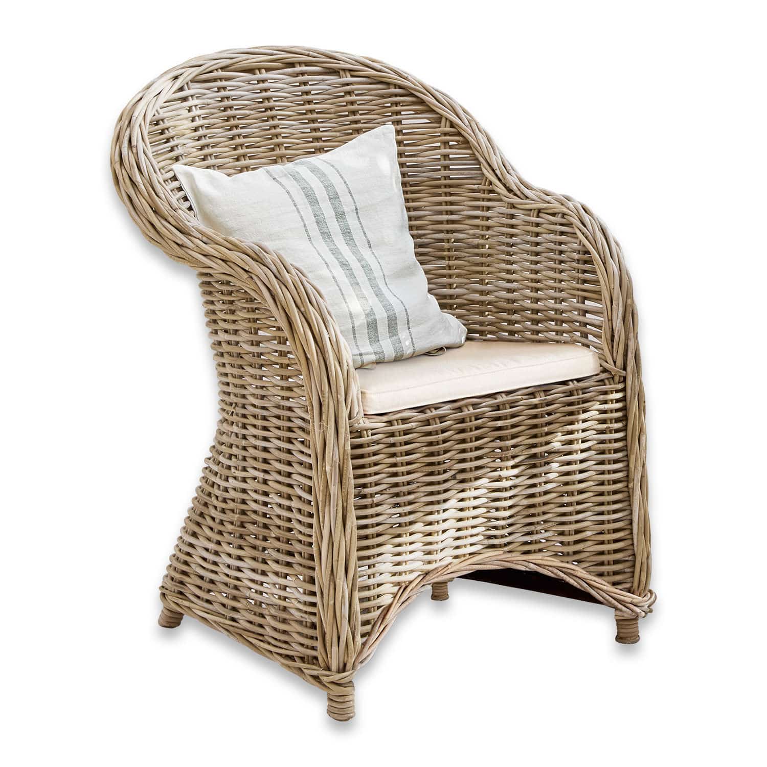 Fauteuil Margate Rotan stoel in natuurlijke kleur met licht kussen en gestreept sierkussen voor woonkamer