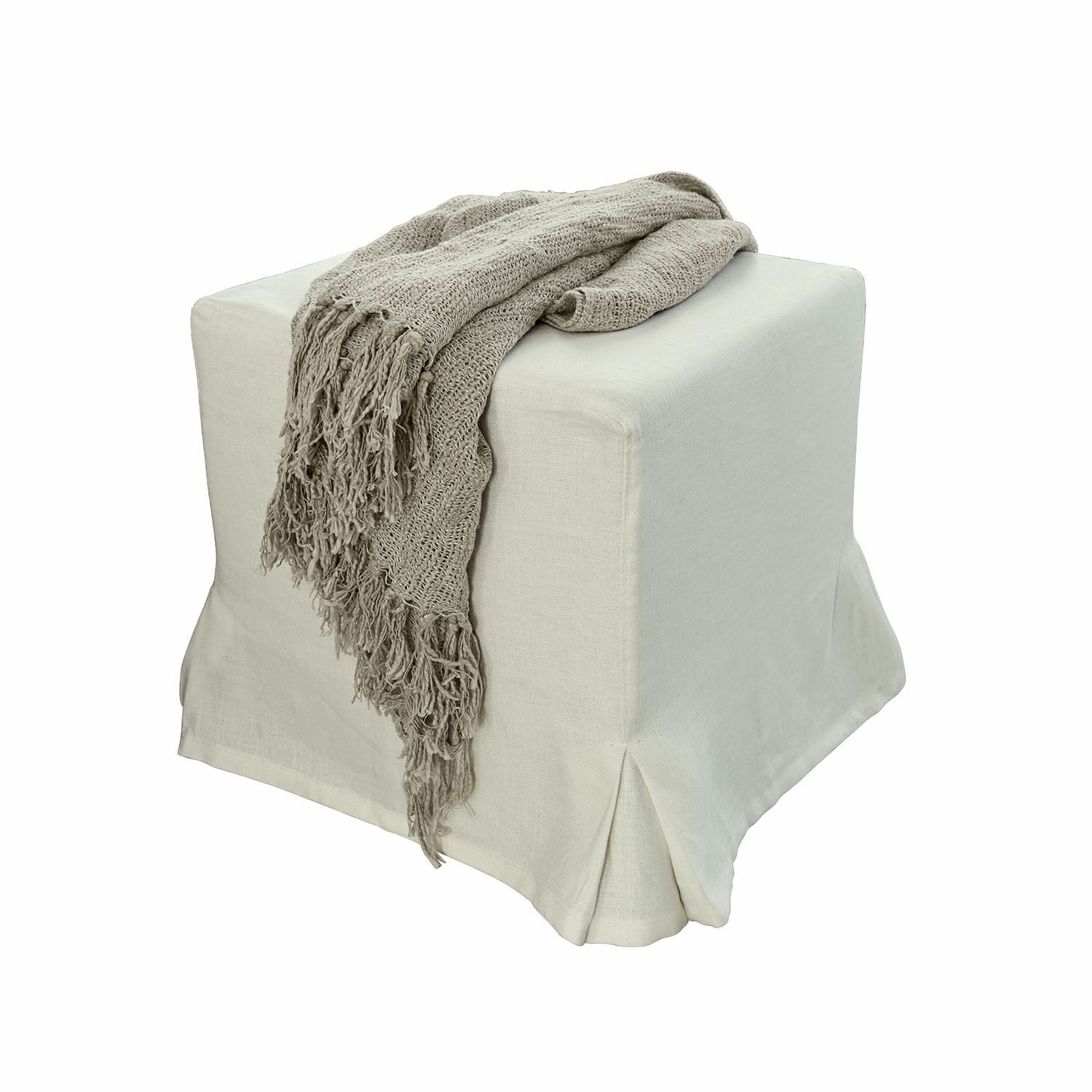 Poef Ulysette Beige stoffen poef met grijze gebreide deken met franjes, meubel en interieurdecoratie