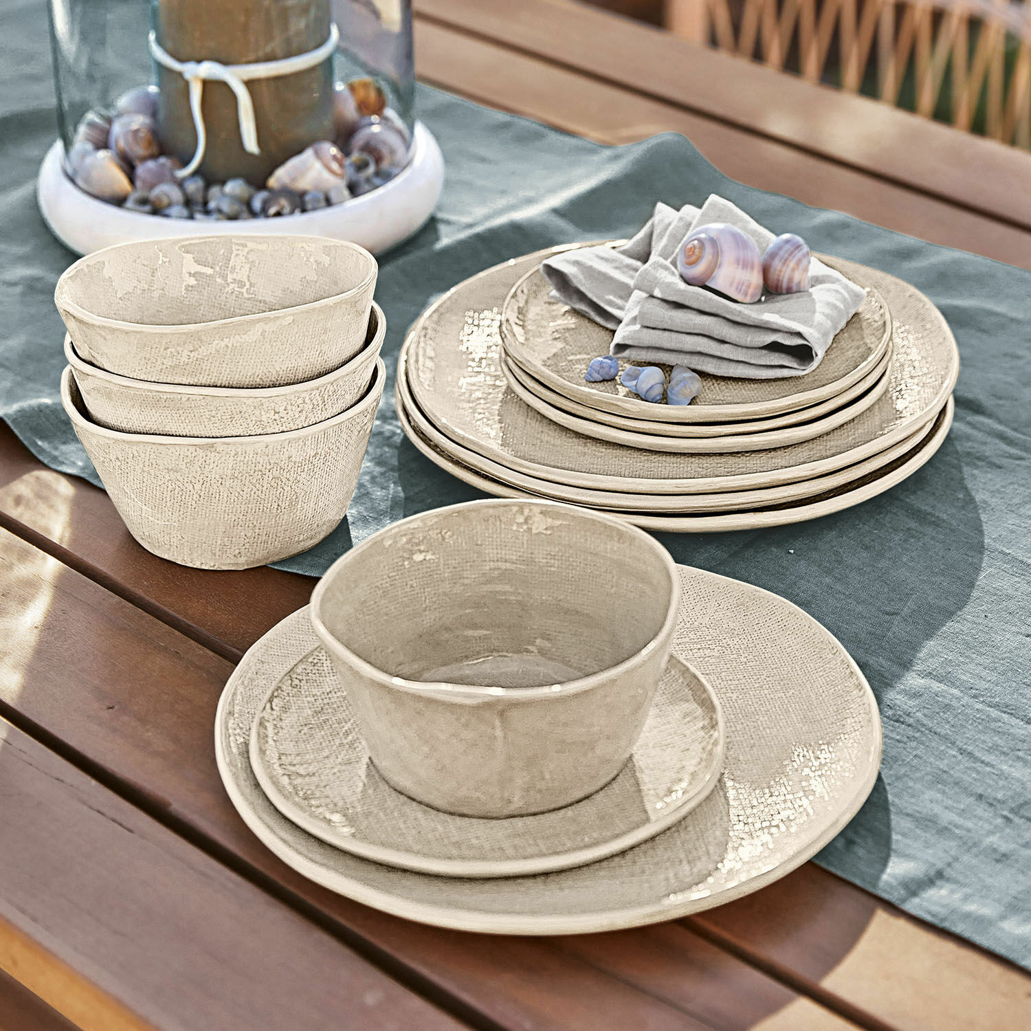 Servies set van 12 Luganville