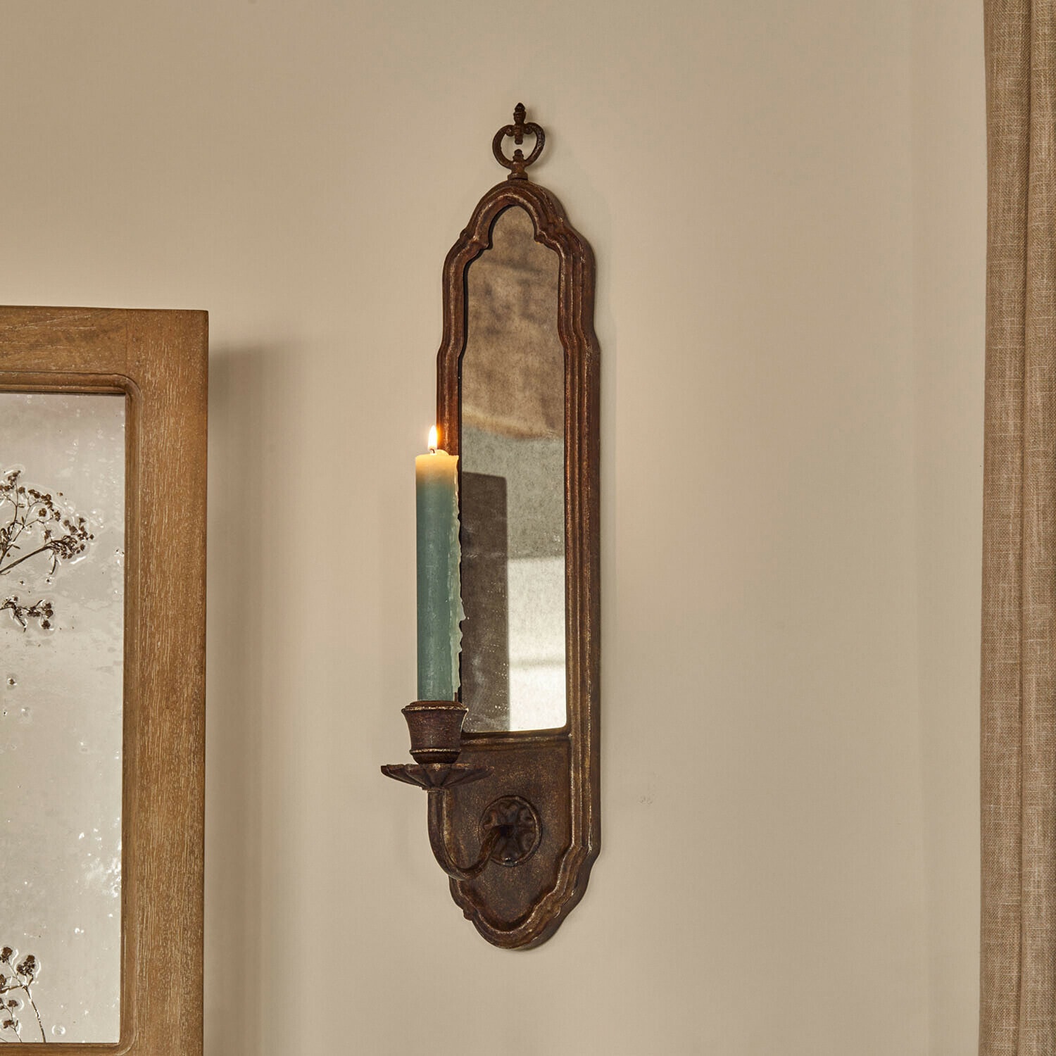 Wandkandelaar Halimya Rustieke metalen wandkandelaar met spiegel en groene kaars, vintage wanddecoratie