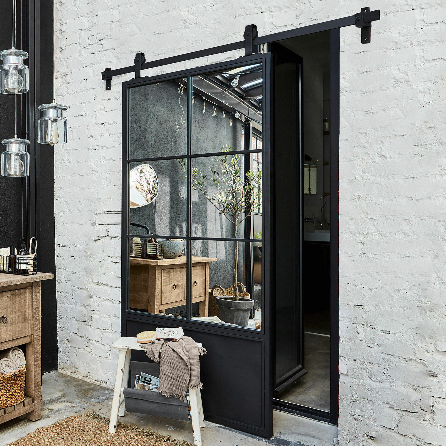 Schuifdeur Bonnaire Zwarte metalen schuifdeur met spiegel in industriële stijl voor modern interieur