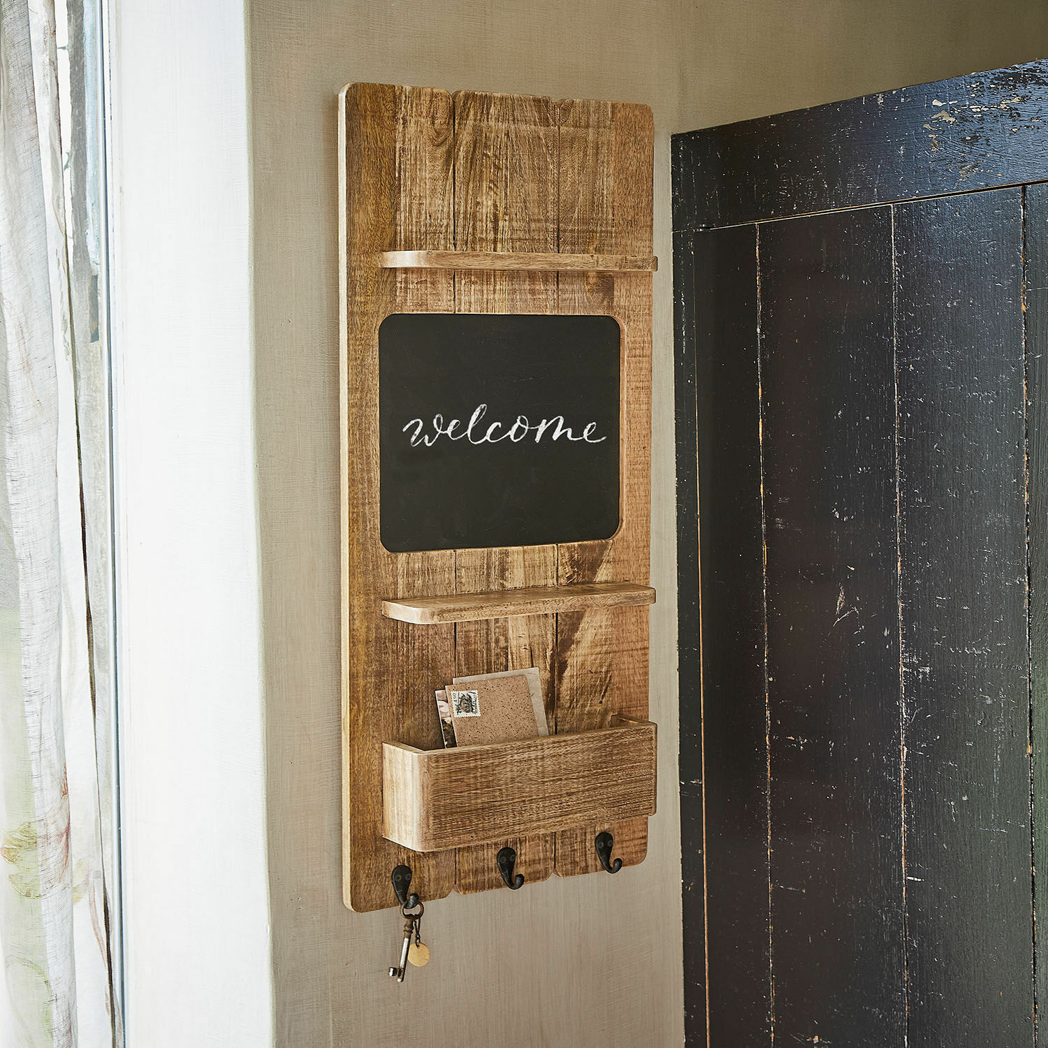 Wandorganizer Seraphique Houten wandbord met zwart krijtbord, planken en sleutelhaken voor de hal