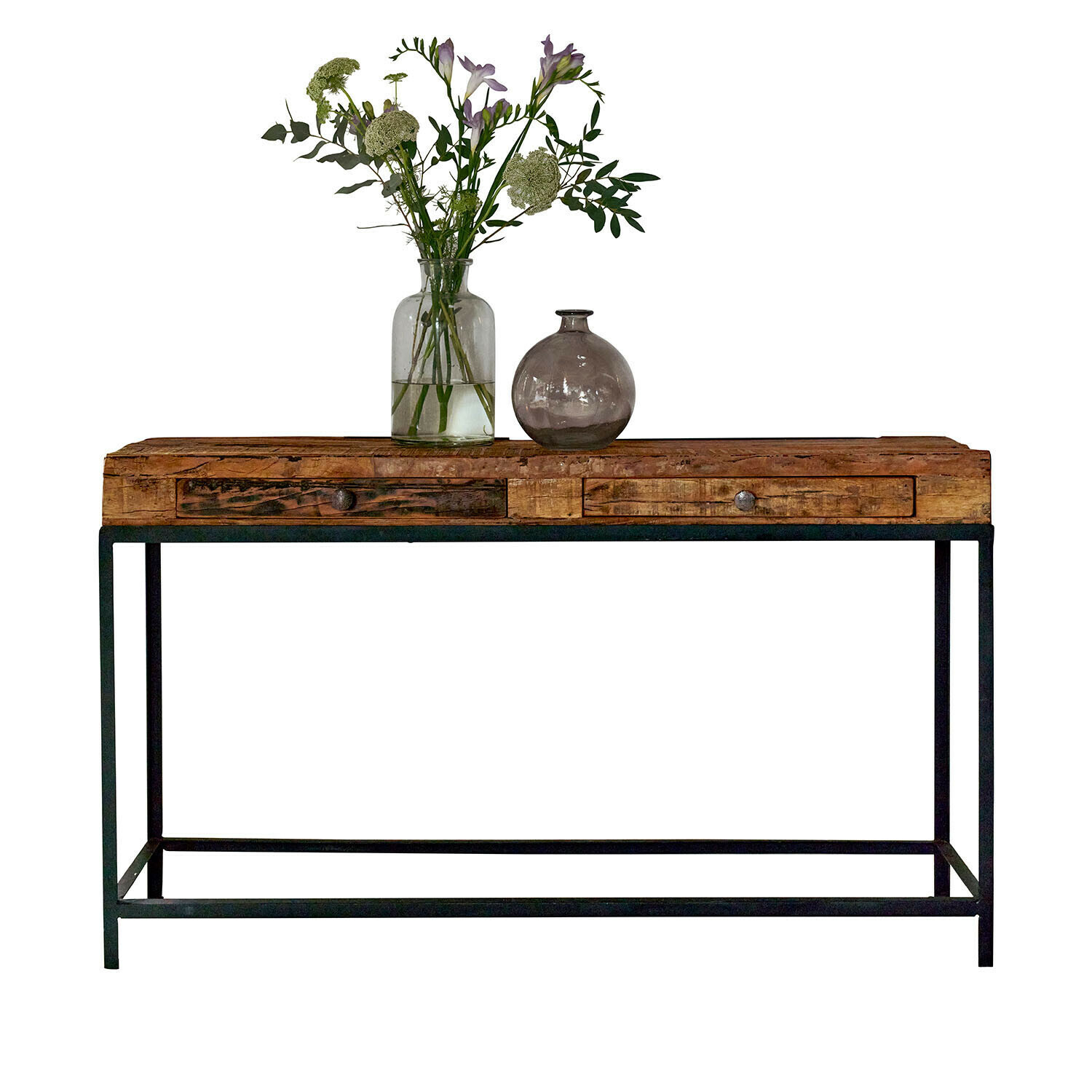 Wandtafel Rovino Houten en metalen sidetable met twee lades, gedecoreerd met vaas en verse bloemen