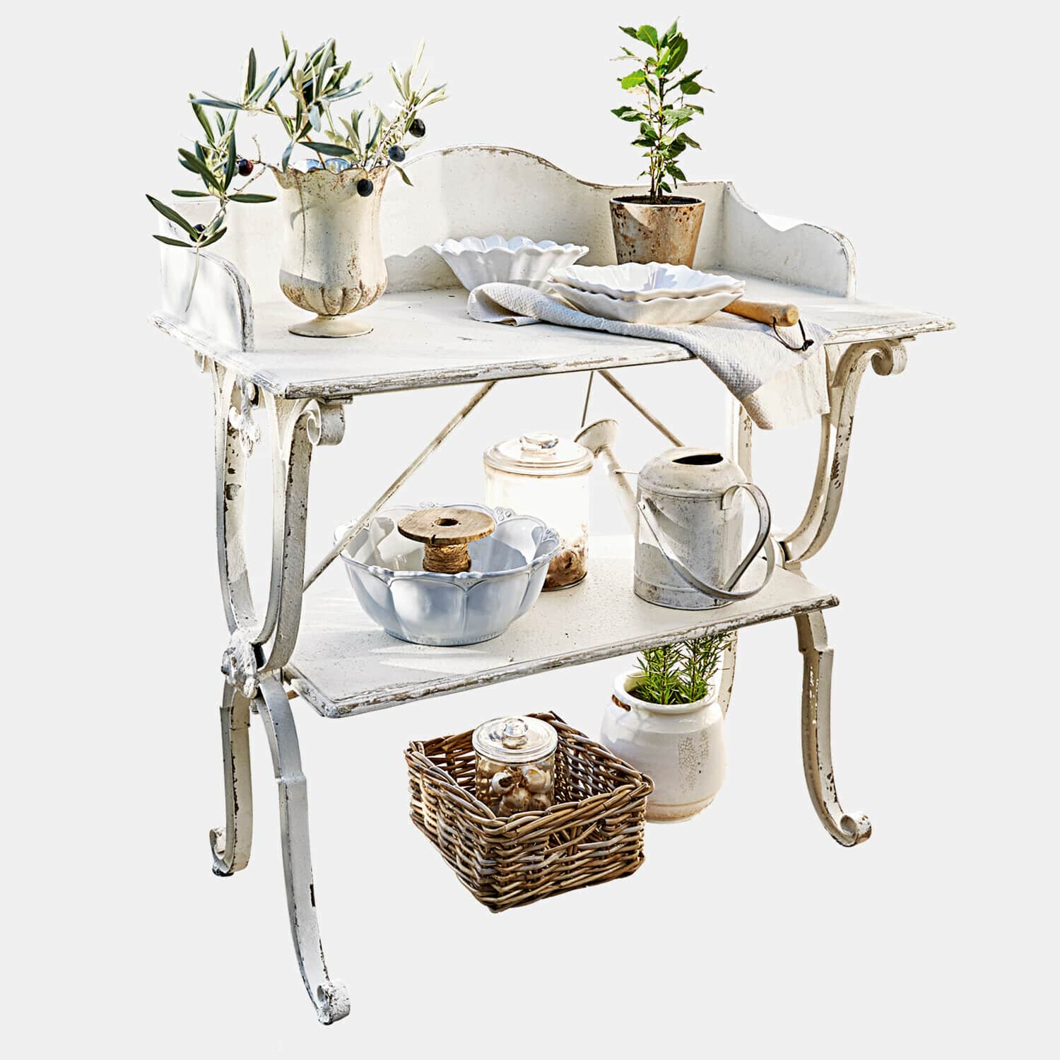 Plantentafel Cornell Witte metalen tuintafel met decoratief servies en planten, vintage stijl