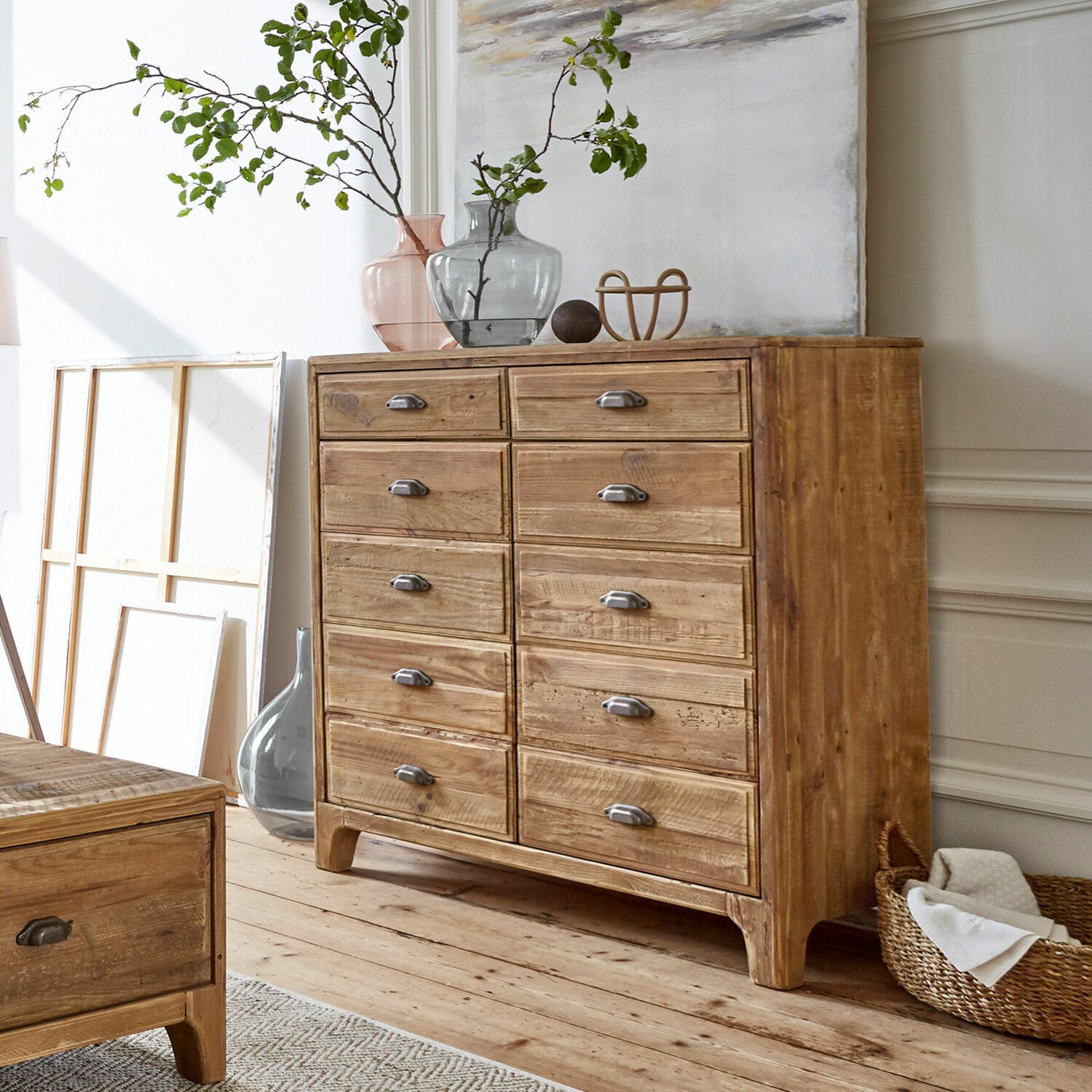 Ladekast Kerava Dressoir van natuurlijk mangohout met metalen handgrepen, opbergmeubel voor woonkamer